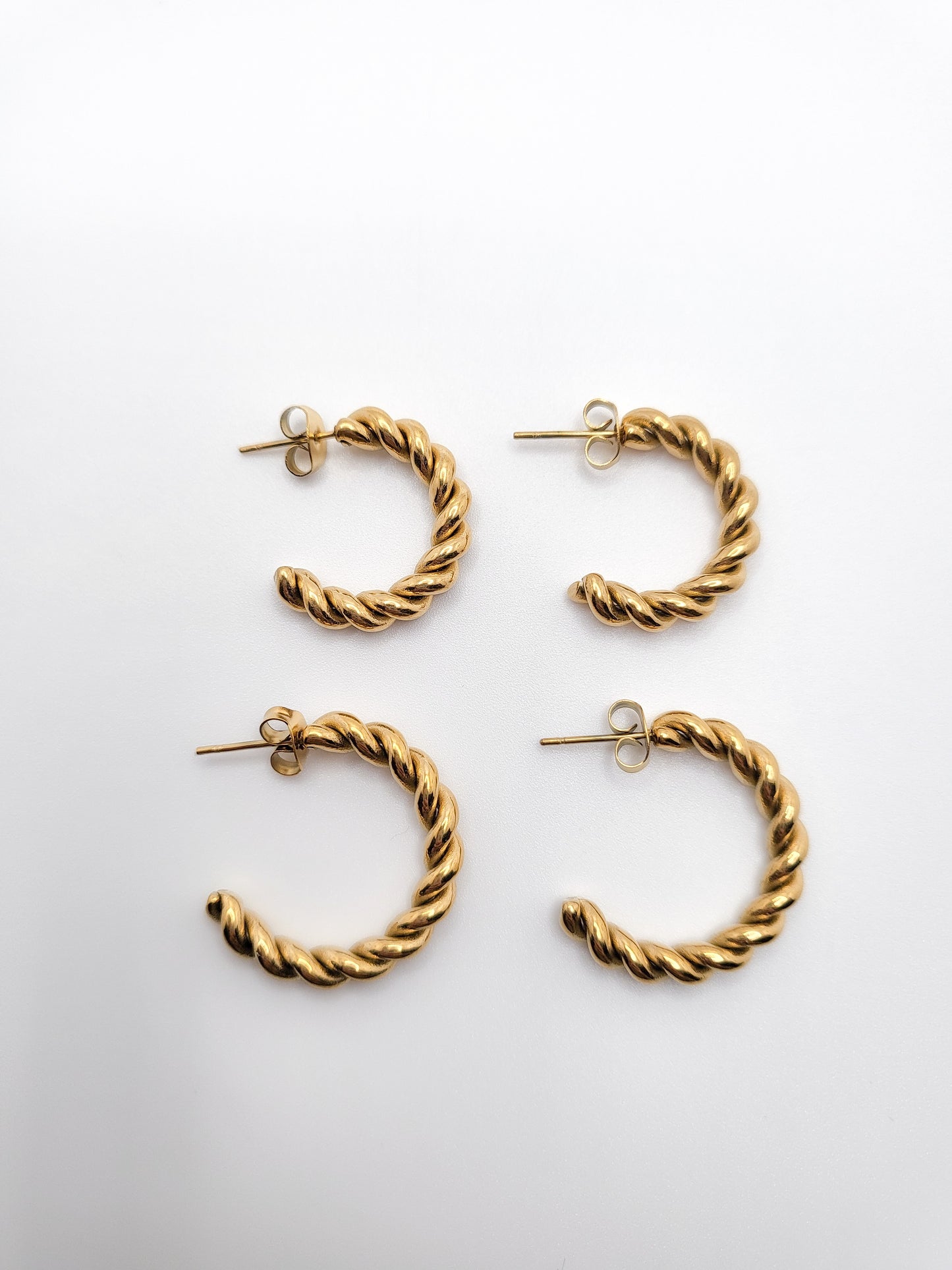 Mimi twisted hoops medium