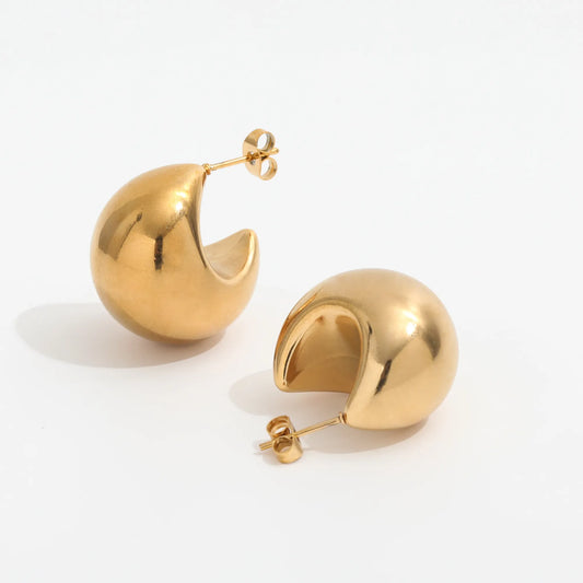 Luna earrings in gold