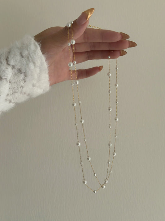 Elena pearl necklace