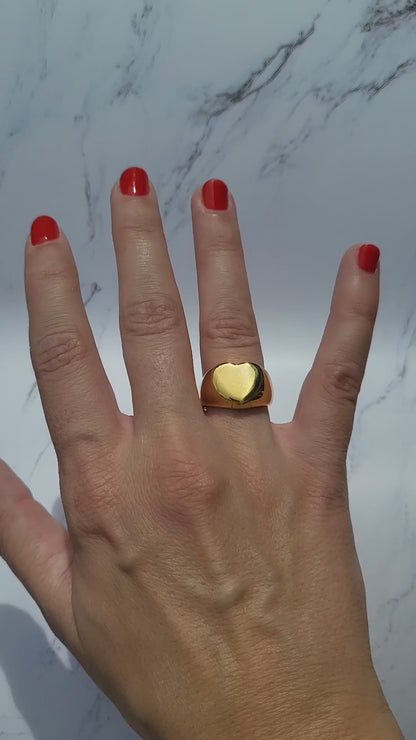 Video of gold plated heart shaped ring