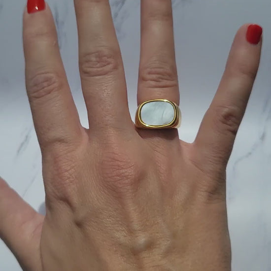 video of gold plated ring with big sunbeam pearl cubic